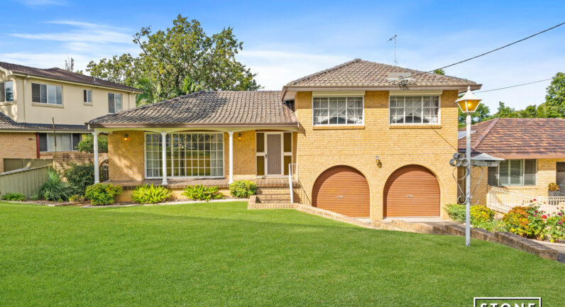 10 Burton Avenue, Northmead NSW 2152