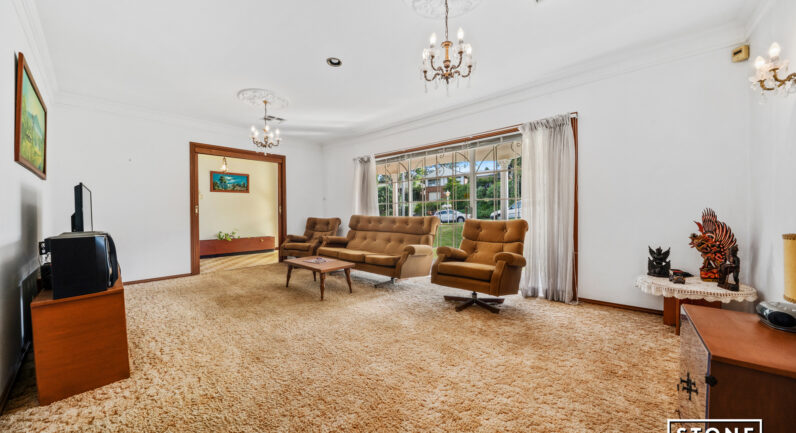 10 Burton Avenue, Northmead NSW 2152