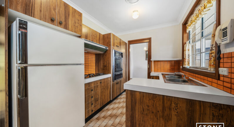 10 Burton Avenue, Northmead NSW 2152
