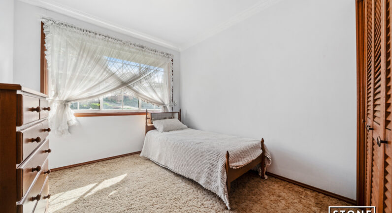 10 Burton Avenue, Northmead NSW 2152