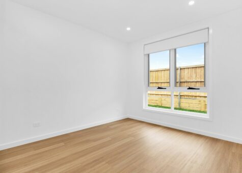24 Guineas Street