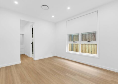 24 Guineas Street