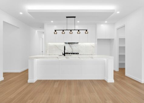 24 Guineas Street