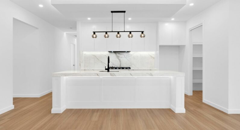 24 Guineas Street, Menangle Park NSW 2563