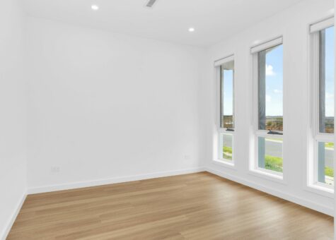 24 Guineas Street