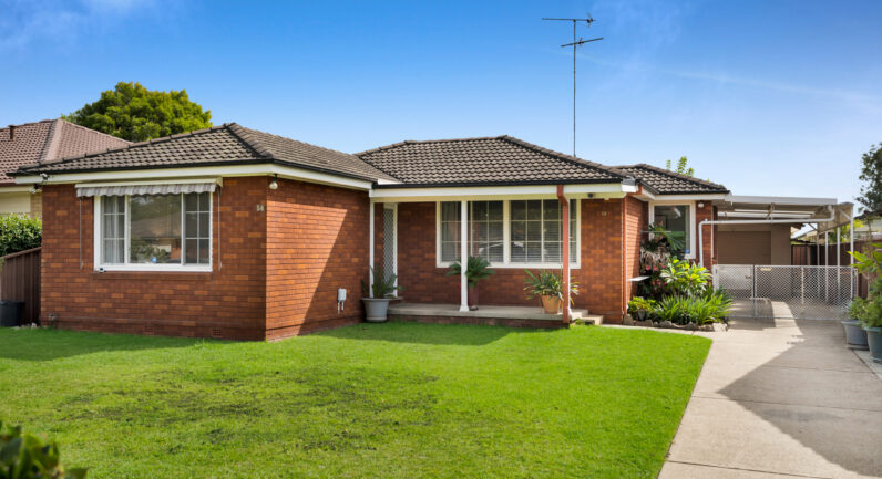 14 Brisbane Road, Campbelltown NSW 2560