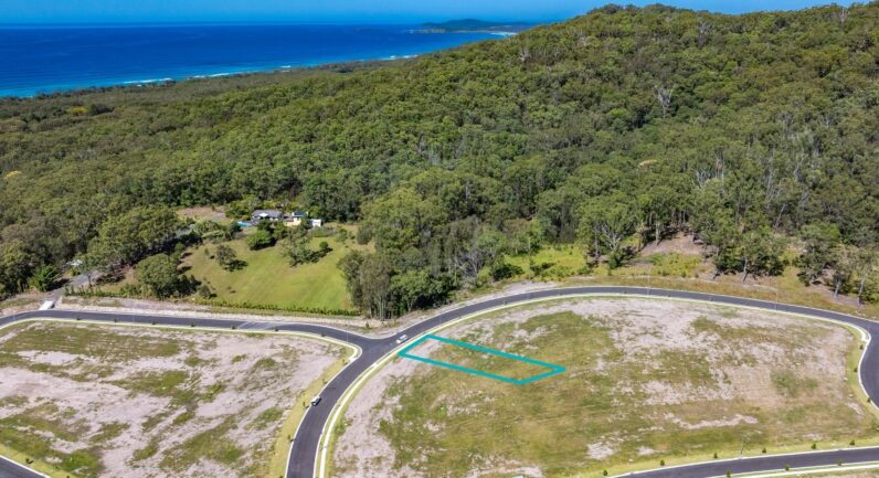 Casuarina Crescent, Crescent Head NSW 2440