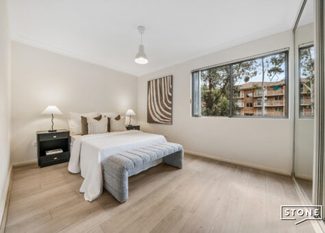 4/8-10 Mowle Street