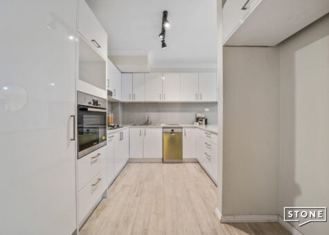 4/8-10 Mowle Street