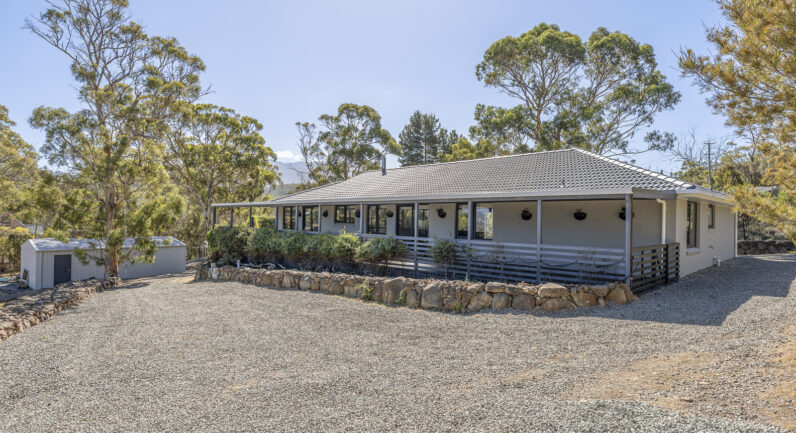 78 Albion Heights Drive, Kingston TAS 7050
