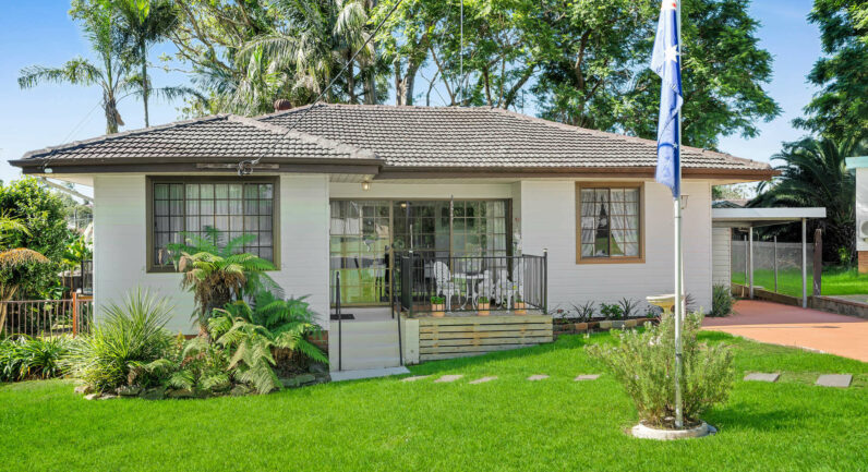 6 Harpur Place, Lalor Park NSW 2147
