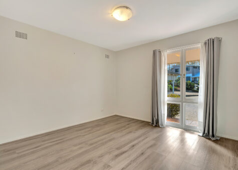 4 Bambara Crescent