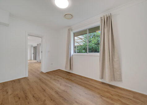 4 Lynwood Close