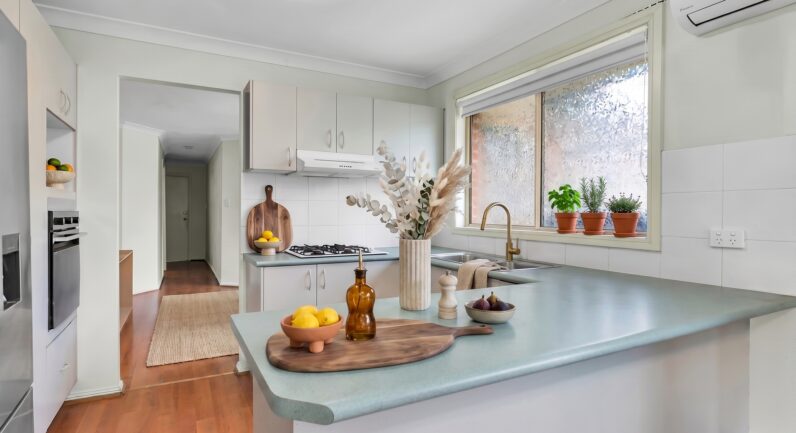 16 Bettong Place, St Helens Park NSW 2560