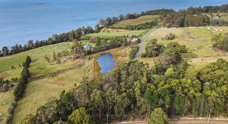 Channel Highway, Flowerpot TAS 7163