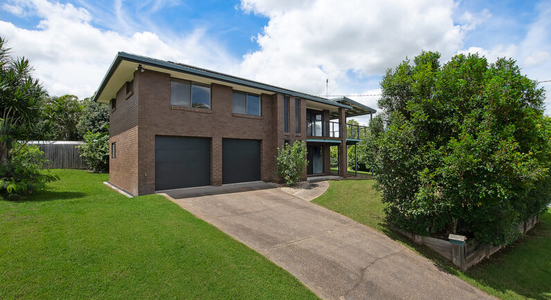 2 Valence Court, Petrie QLD 4502