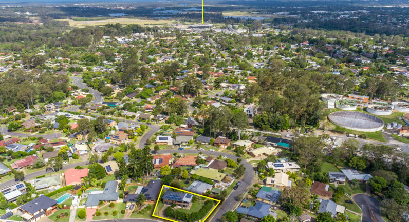2 Valence Court, Petrie QLD 4502