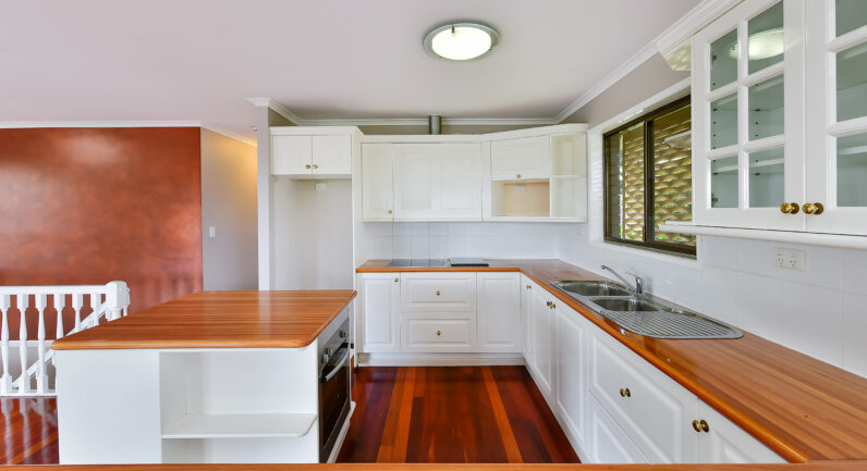 2 Valence Court, Petrie QLD 4502