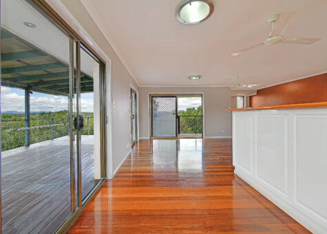 2 Valence Court