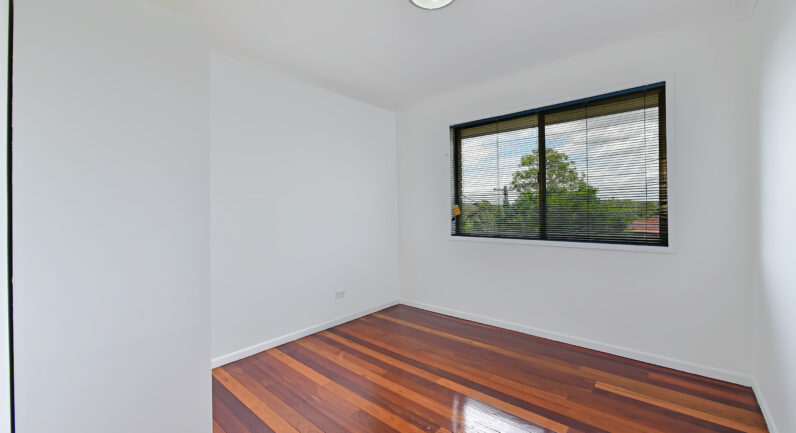 2 Valence Court, Petrie QLD 4502