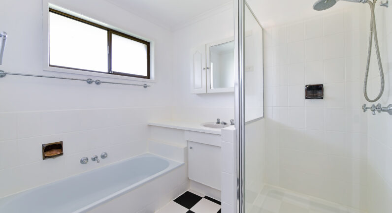 2 Valence Court, Petrie QLD 4502