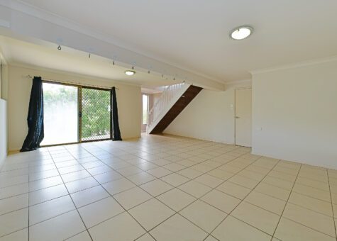 2 Valence Court