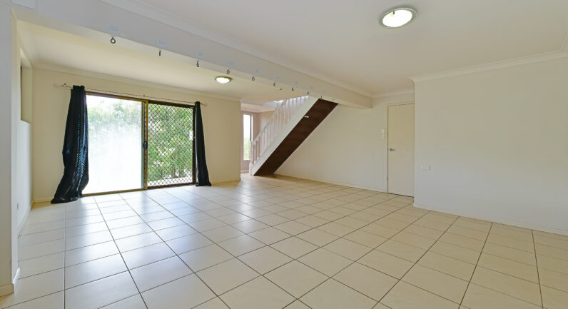 2 Valence Court, Petrie QLD 4502