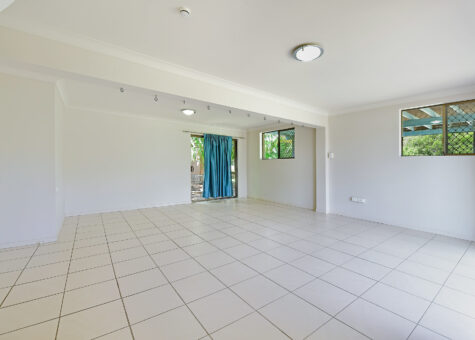 2 Valence Court