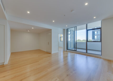 801/1 Mooltan Avenue