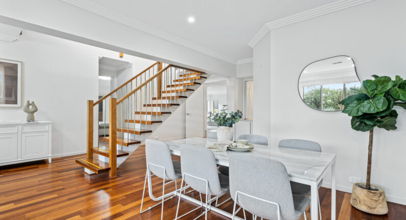 71 Avondale Way, Eastwood NSW 2122