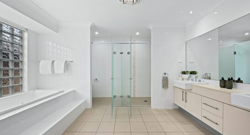 71 Avondale Way, Eastwood NSW 2122