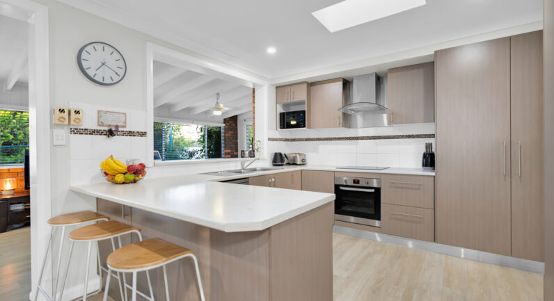 14 Kestrel Place, Ingleburn NSW 2565