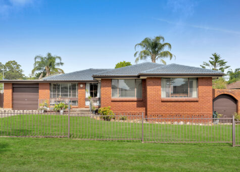 32 Clifford Crescent