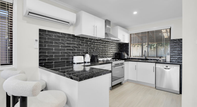 10 Prospero Close, Rosemeadow NSW 2560