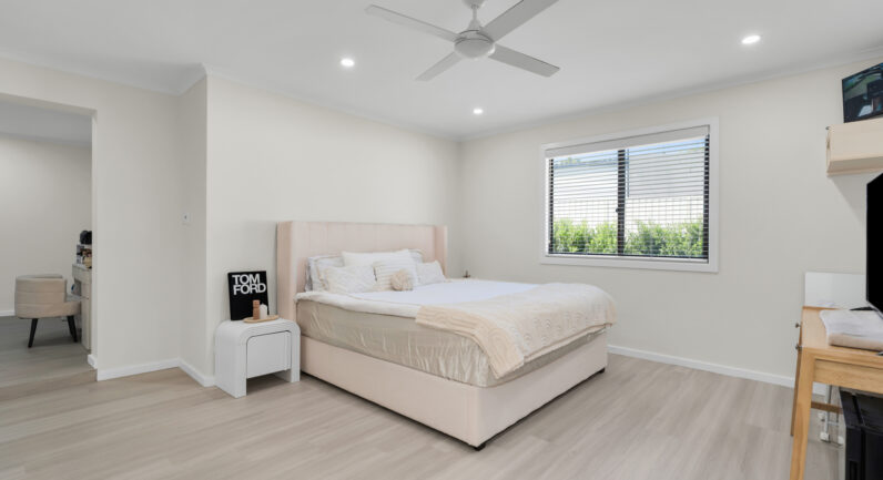 10 Prospero Close, Rosemeadow NSW 2560