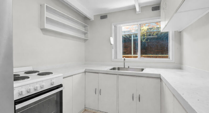 71 Brudenell Avenue, Leumeah NSW 2560