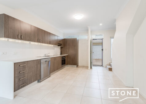 3/1494 Anzac Avenue