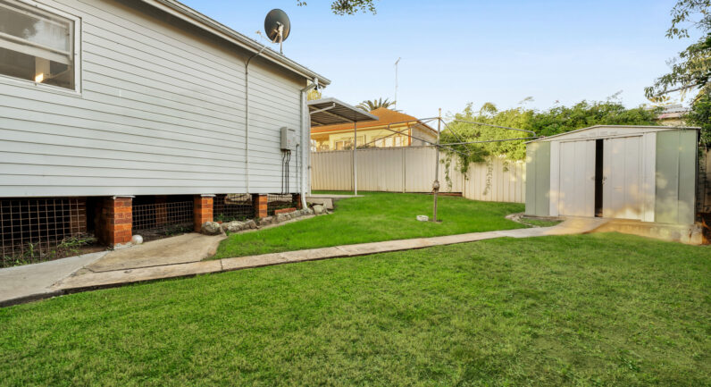 61 Hoddle Avenue, Bradbury NSW 2560