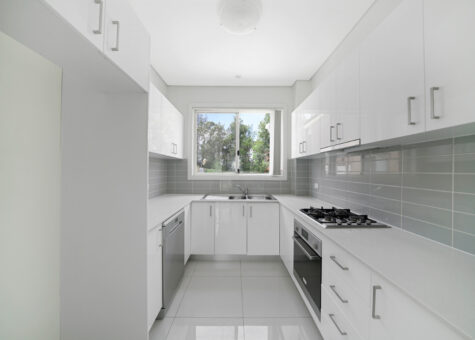19/221A Waterworth Drive