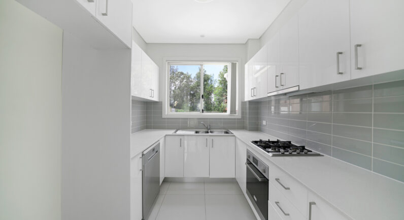 19/221A Waterworth Drive, Mount Annan NSW 2567