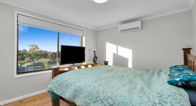 4 Peridot Close, Eagle Vale NSW 2558
