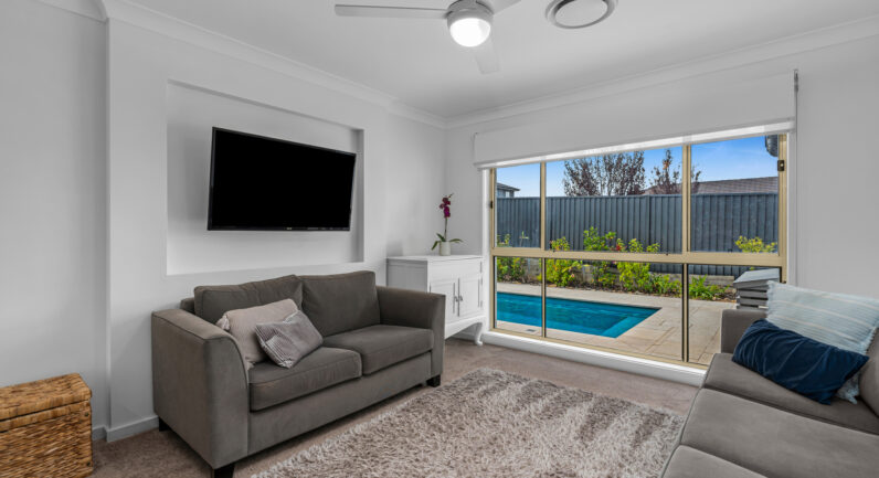 21 Dutton Street, Spring Farm NSW 2570