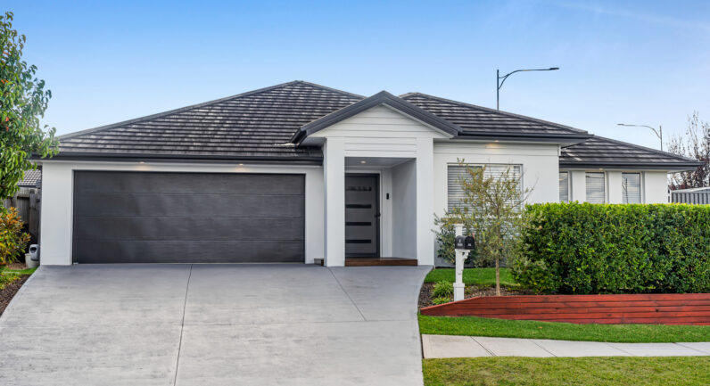 21 Dutton Street, Spring Farm NSW 2570