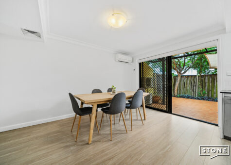 2/50 Fennell Street