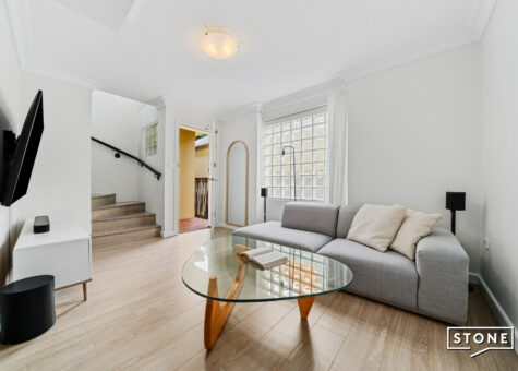 2/50 Fennell Street