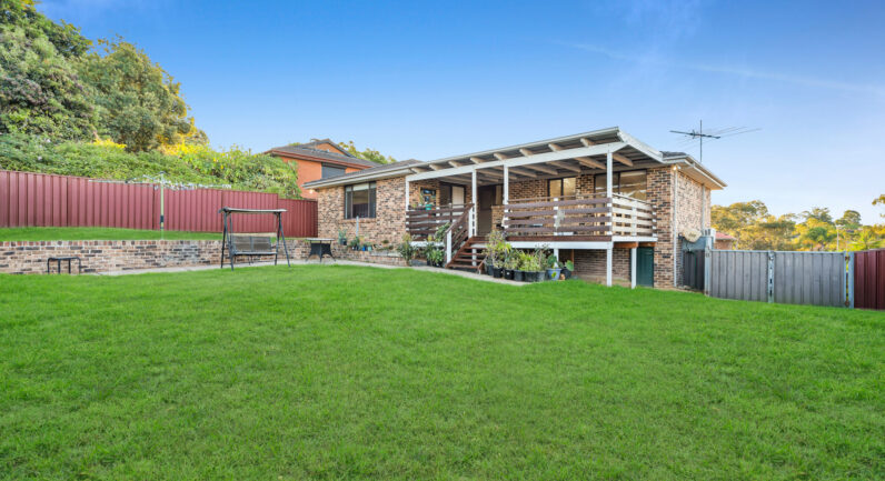 4 Peridot Close, Eagle Vale NSW 2558