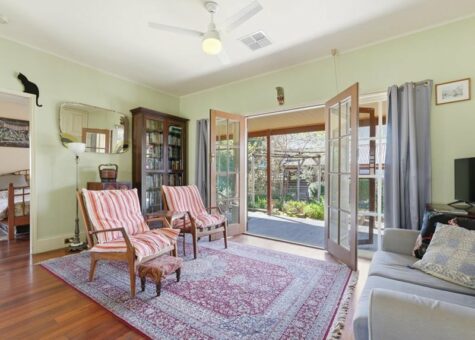 17 Mitchell Street