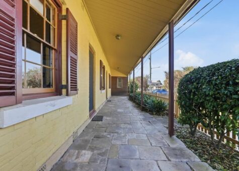 17 Mitchell Street