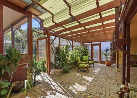 17 Mitchell Street