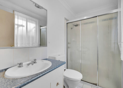 16 William Mannix Avenue